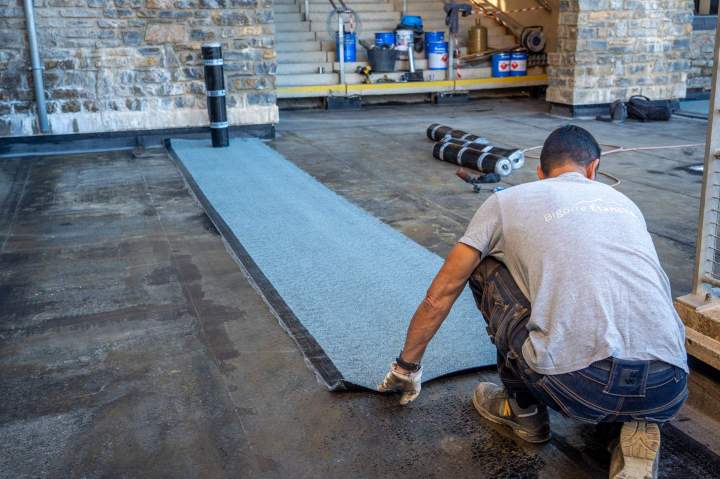 Application membranes bitumineuses pour étanchéité de toit-terrasse Tarbes
